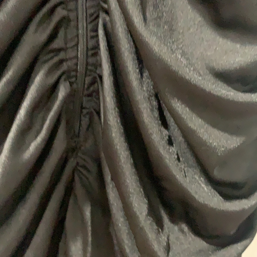 Dress - Picture 7 of 8